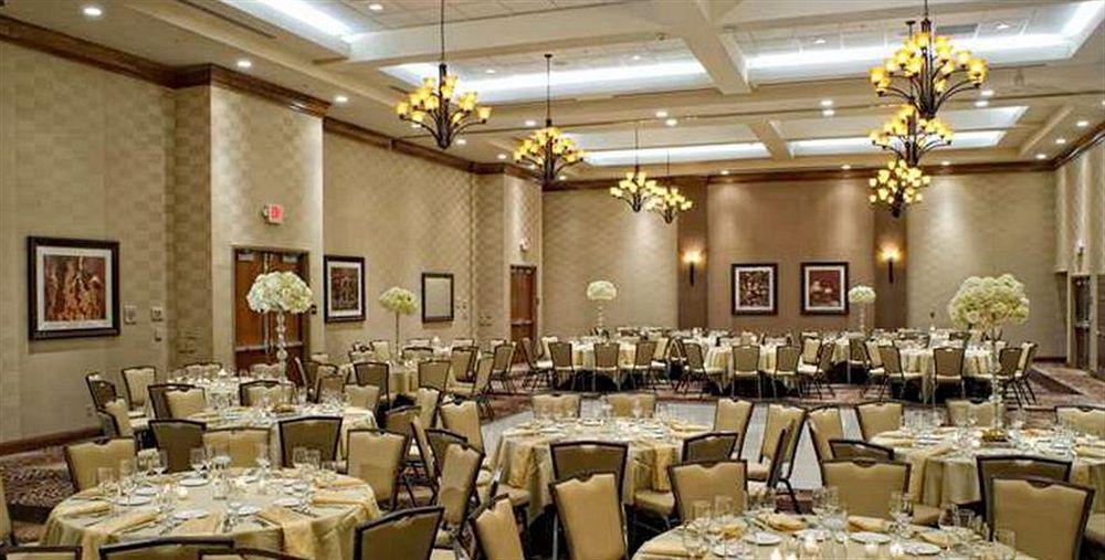 Hilton Garden Inn Клифтън Парк Екстериор снимка