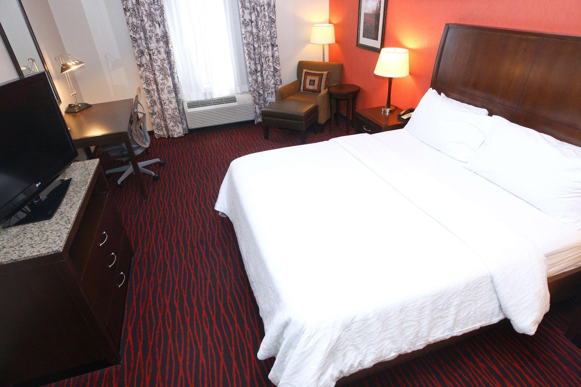Hilton Garden Inn Клифтън Парк Екстериор снимка