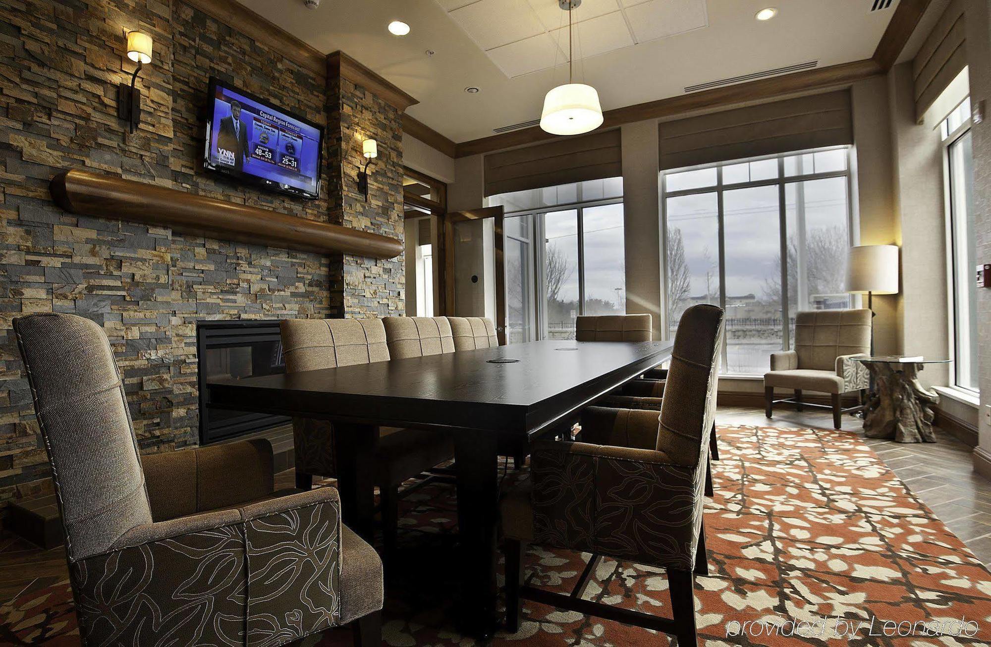 Hilton Garden Inn Клифтън Парк Стая снимка