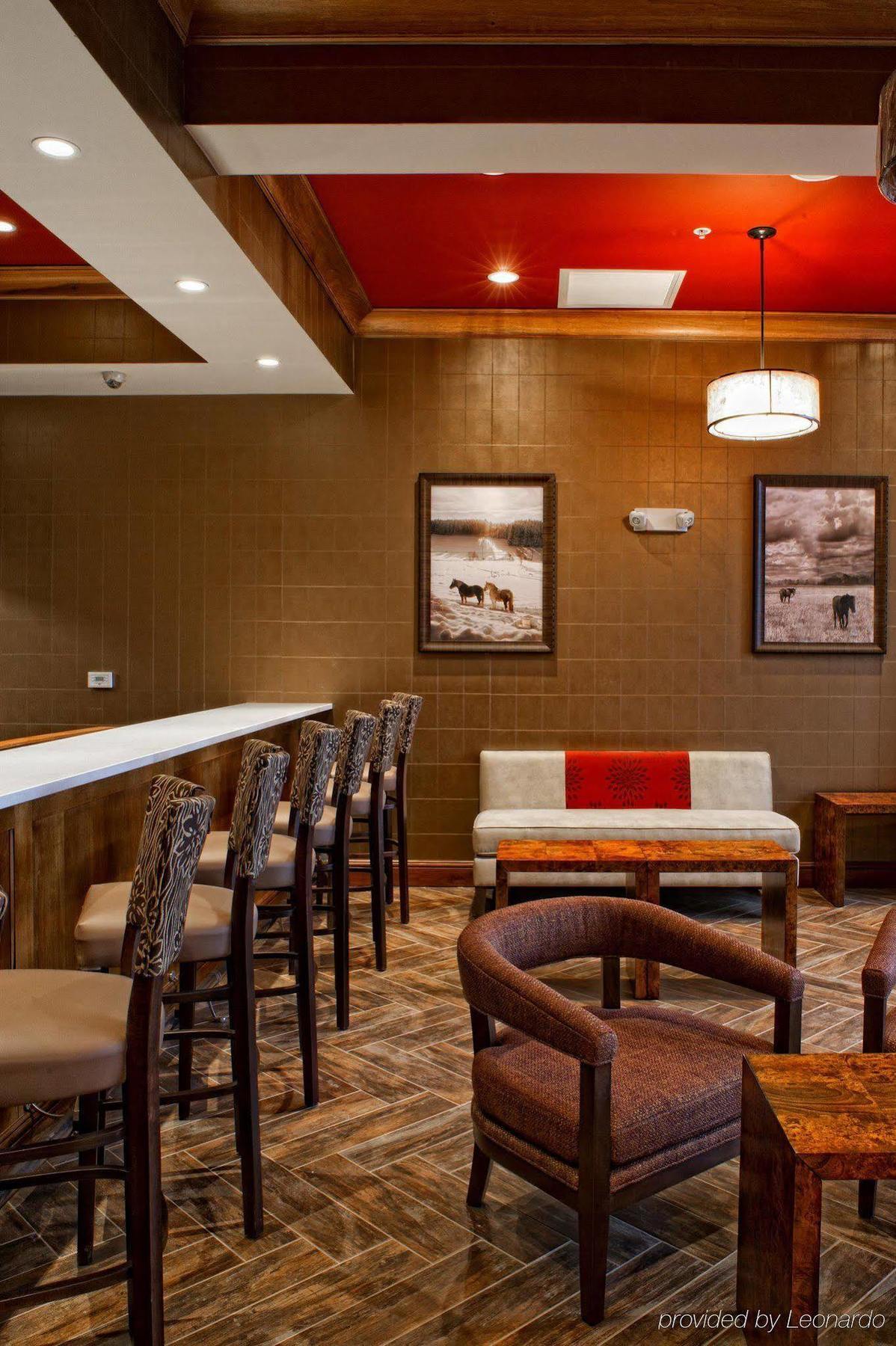 Hilton Garden Inn Клифтън Парк Ресторант снимка