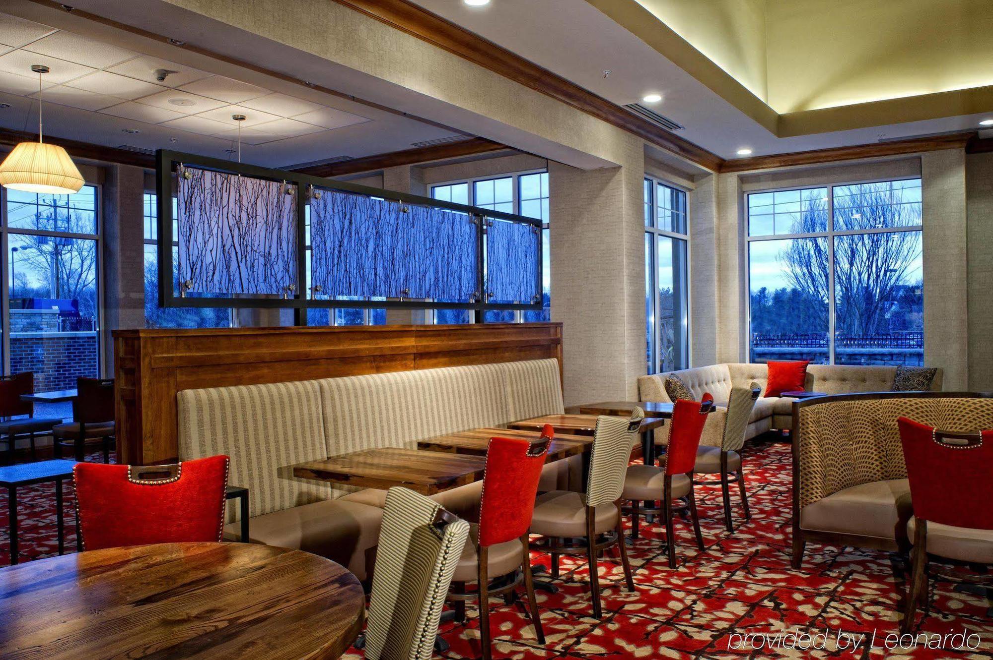 Hilton Garden Inn Клифтън Парк Екстериор снимка